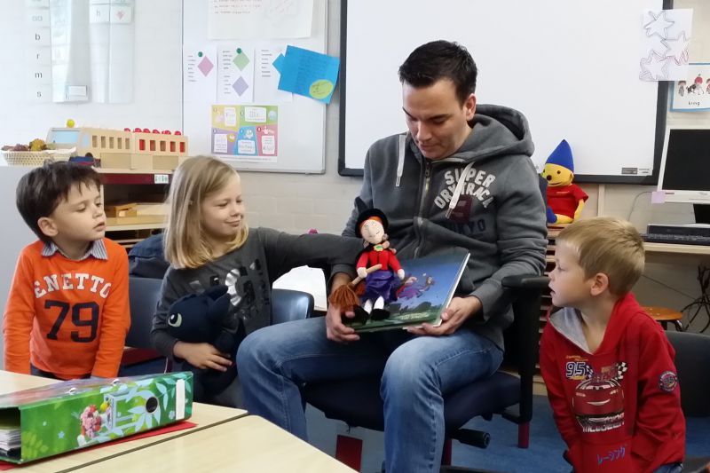 Vaders lezen voor Julia