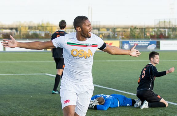 Arsenio halfhuid scoort de 2 1