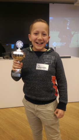 Quinten één van de debaters van het ONC Parkdreef