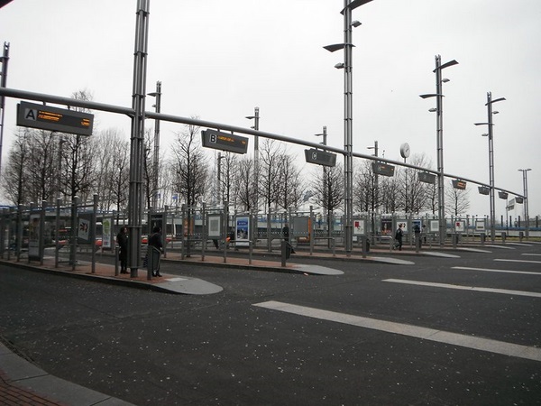 sh busstation leeg