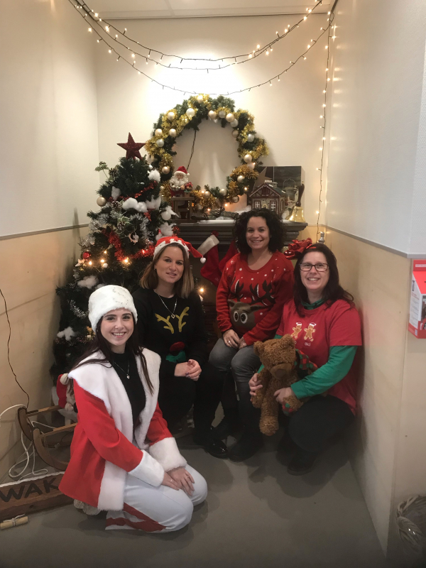 ikc klimboom kersttrui